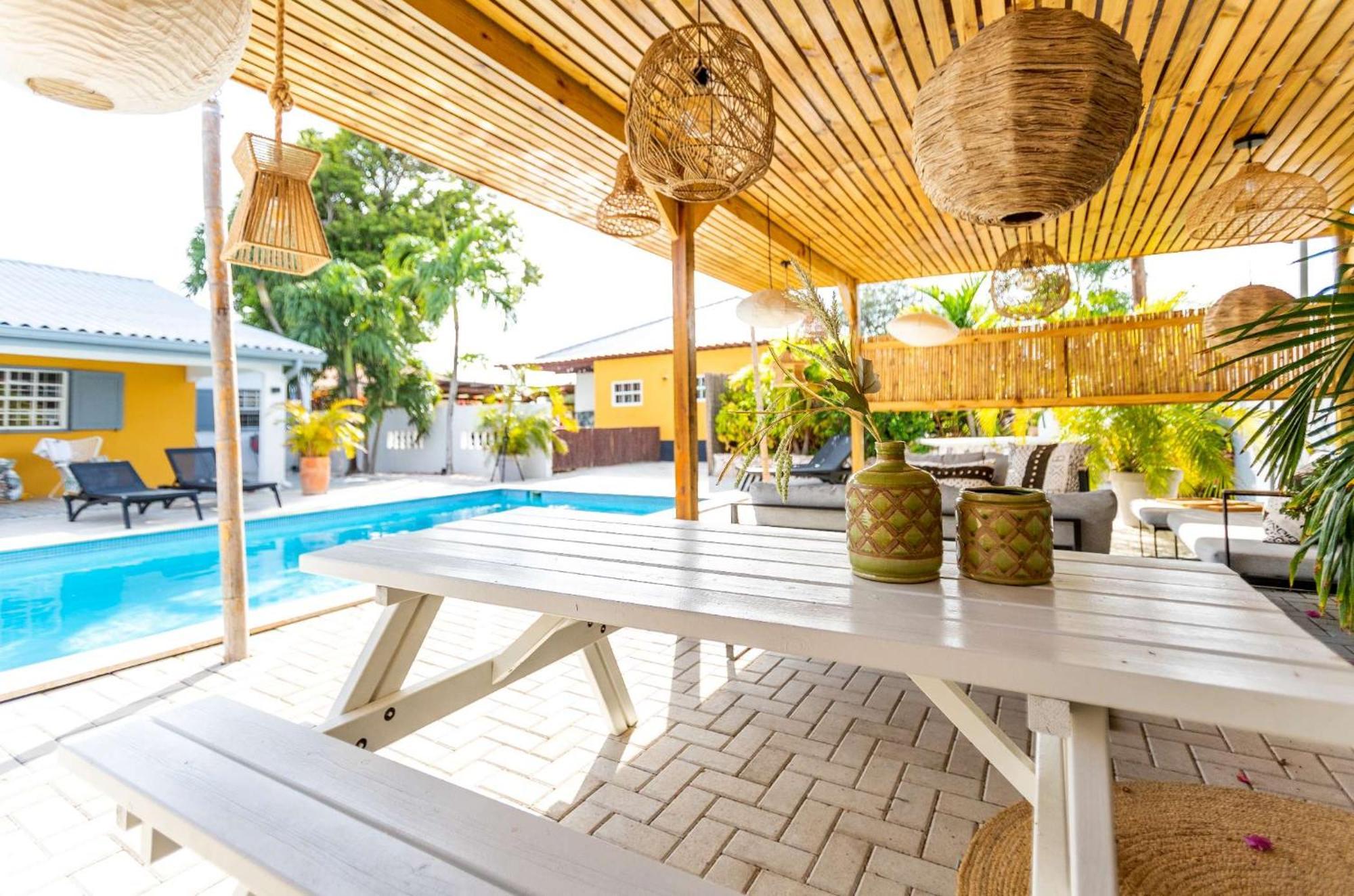 J&L Resort Willemstad Bagian luar foto