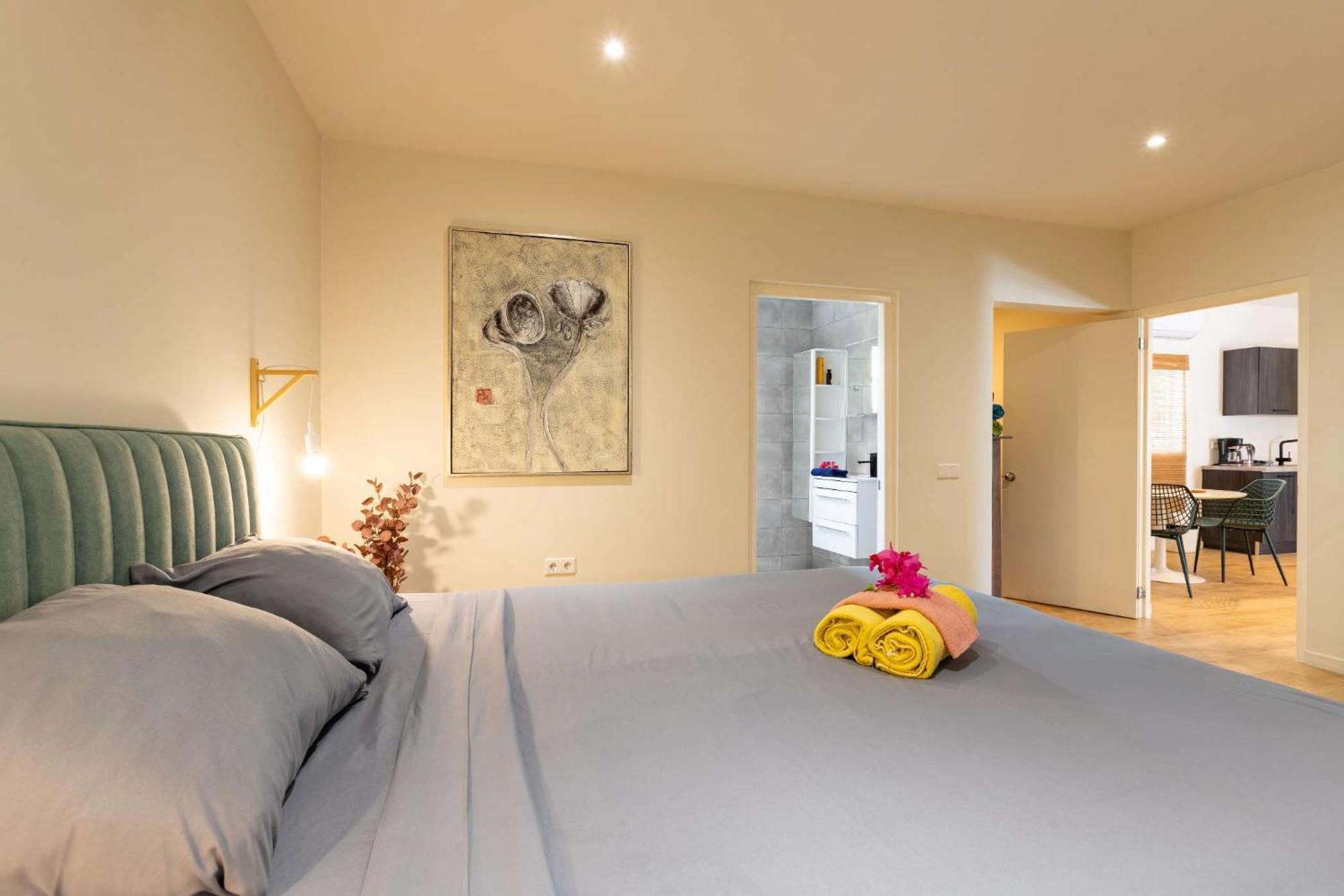 J&L Resort Willemstad Bagian luar foto
