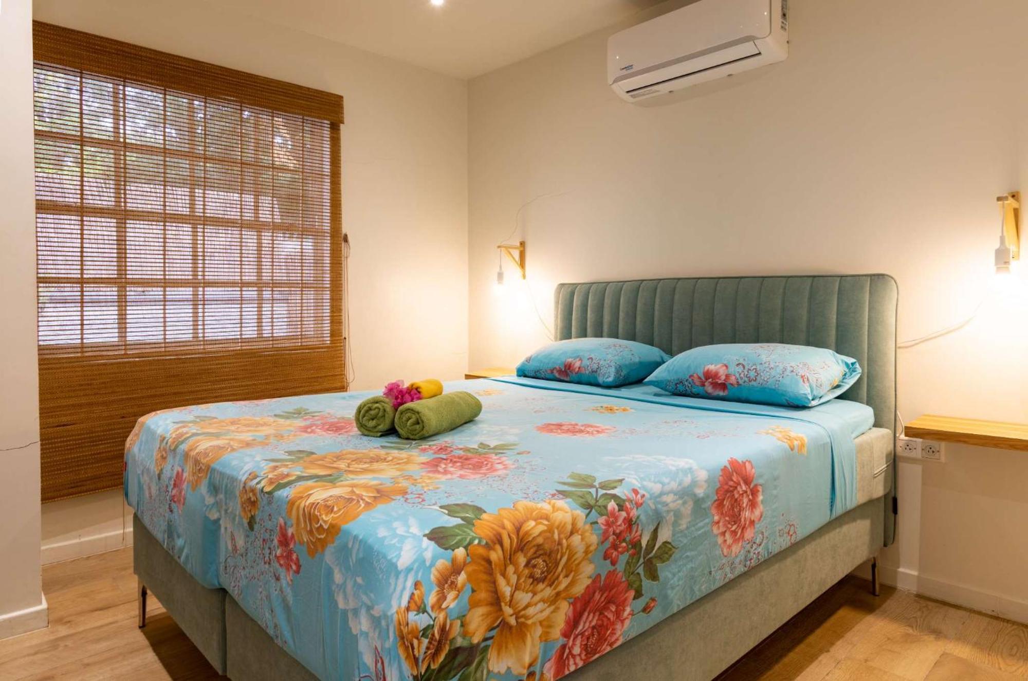 J&L Resort Willemstad Bagian luar foto
